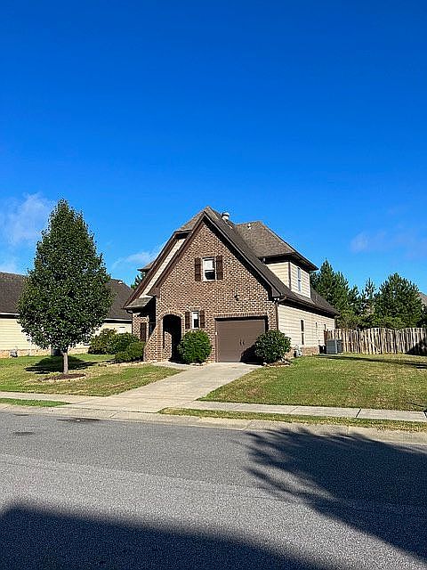1st image of 1095 Springfield Dr