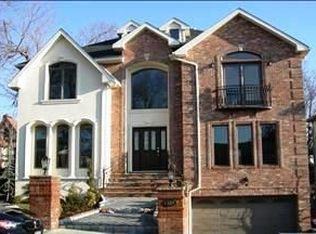 430 Oncrest Ter, Cliffside Park, NJ 07010