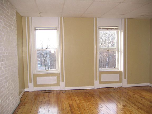 4th image of 214 8th St APT 1