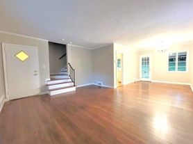 1321 Stillwood Dr NE, Atlanta, GA