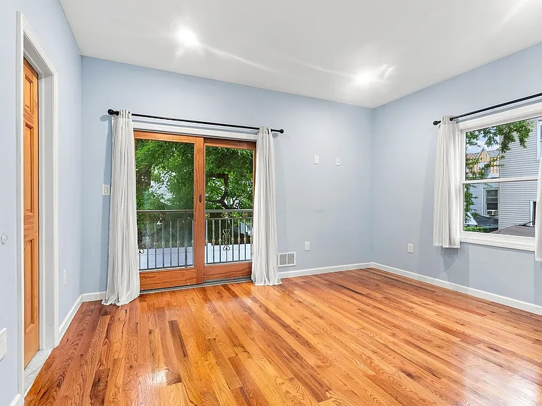 88 Poplar St #1 — Photo 12