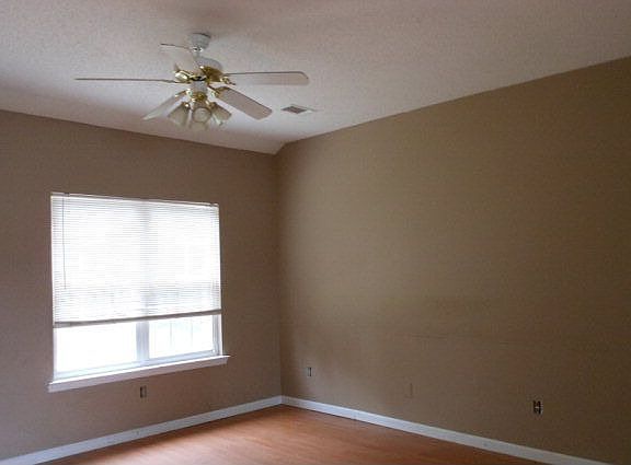 2nd image of 132 Camelot Pl #150