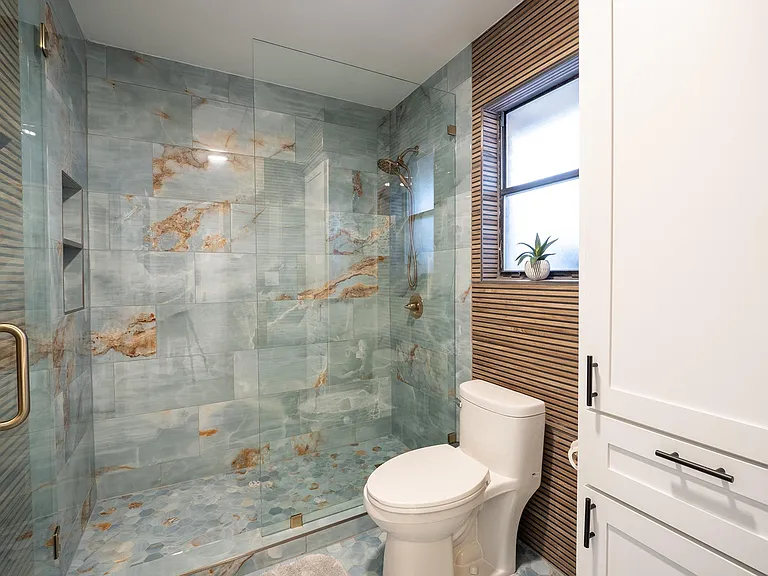 2110 Wychwood Dr — Photo 20