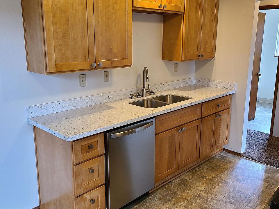1st image of 2702 S 74th St APT M
