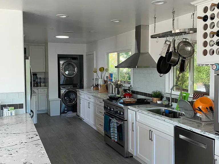 5761 Hazel Ave — Photo 4