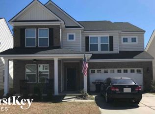 698 Redbud Ln, Summerville, SC 29486