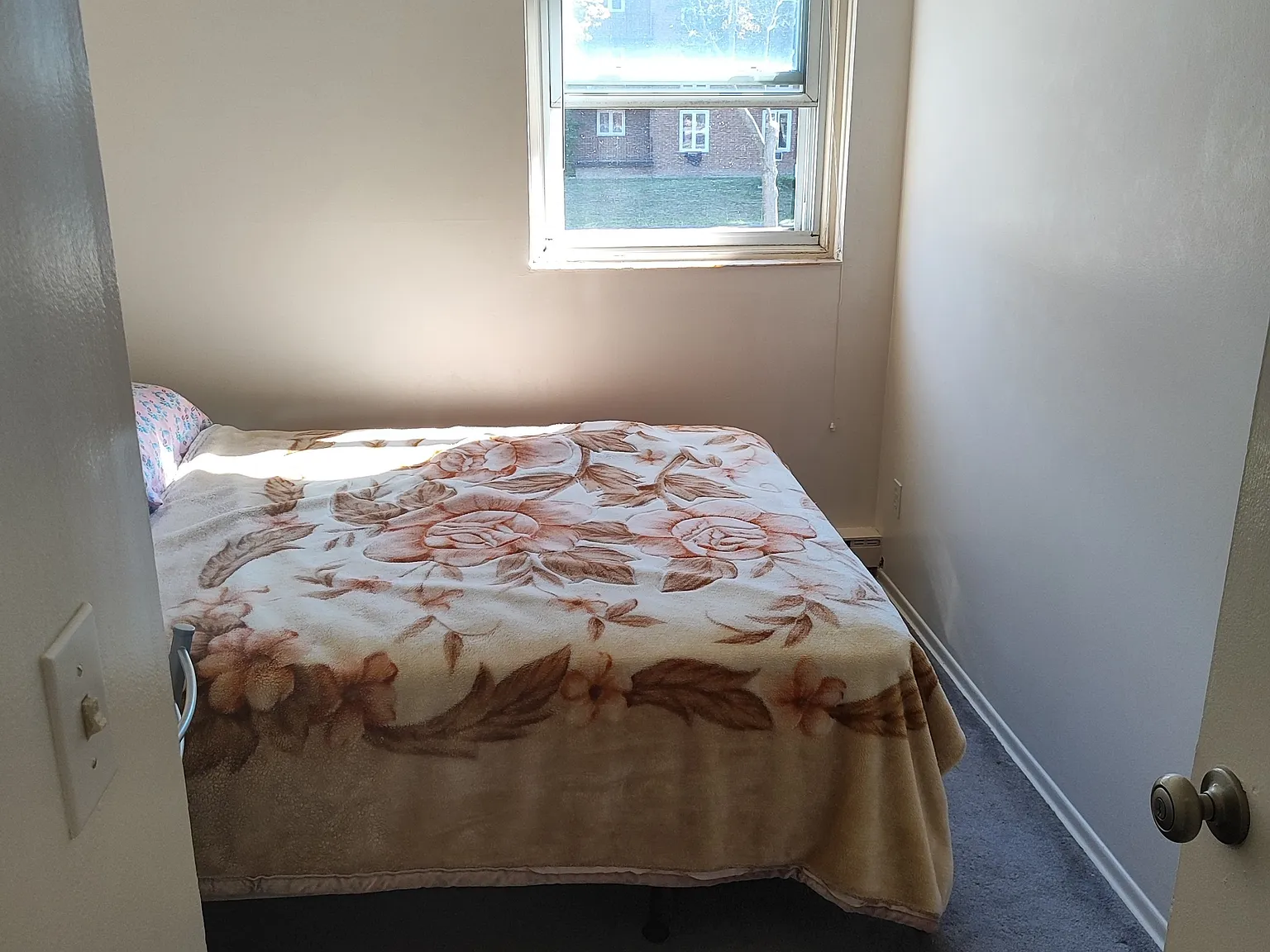 2 bed, $1,400 — Photo 2