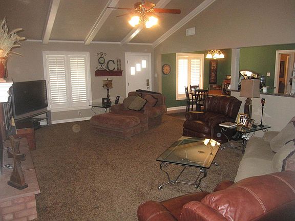 4th image of 6114 Louisville Dr