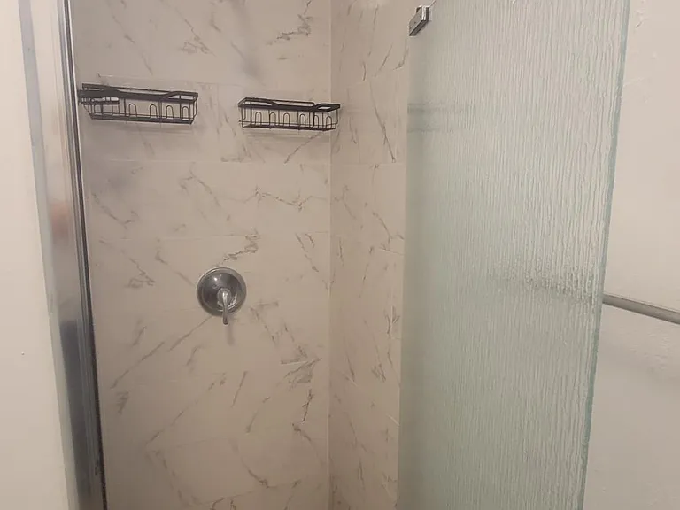 405 Hacienda La Salle #11 — Photo 8