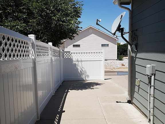New Vinyl Fence