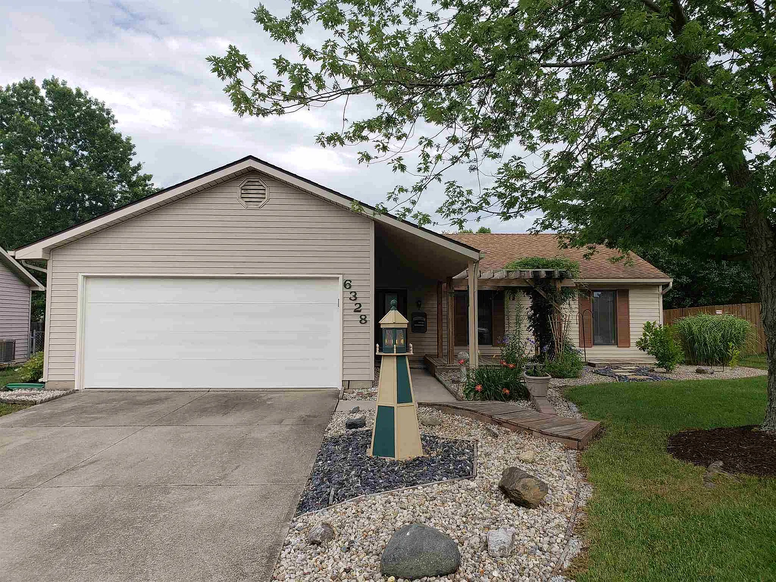 6328 Goodfellow Dr photo 1