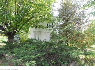 24 Railroad St, Bethel, ME 04217