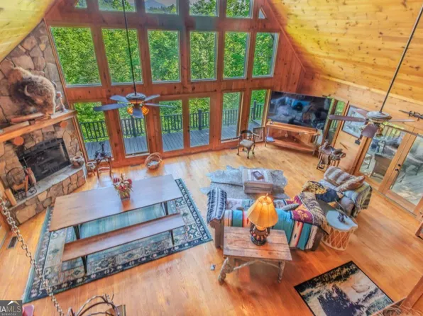266 Enota Dr, Sautee Nacoochee, GA 30571