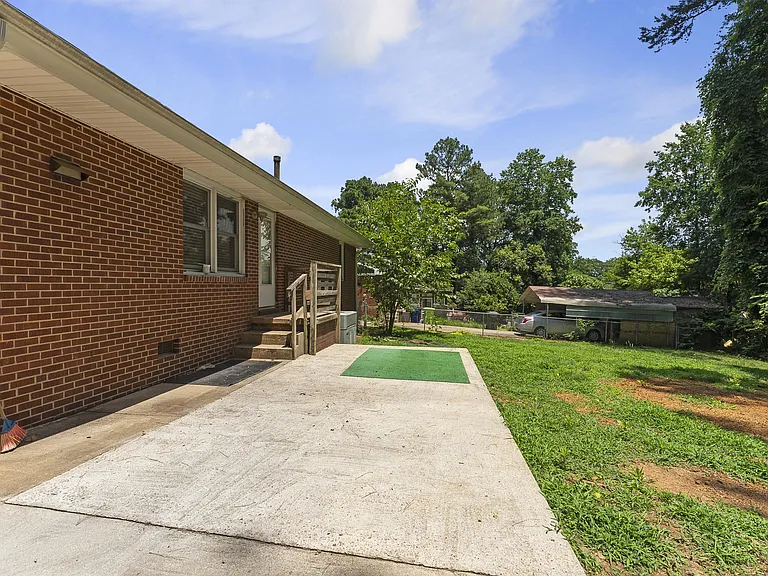 2808 Bardwell Rd — Photo 13
