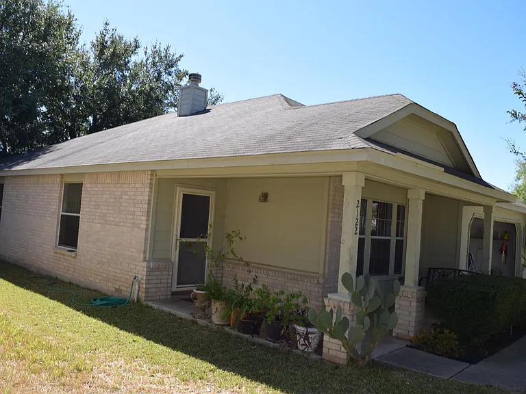 2122 Creek Knl — Photo 2