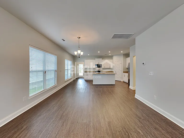 5304 Tupelo St — Photo 6