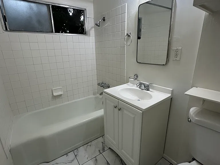 331 W Alameda Ave #C — Photo 10