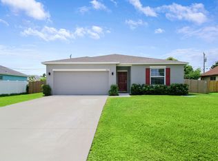 1062 SW McCoy Ave, Port Saint Lucie, FL 34953