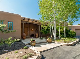 1050 Sierra Del Norte, Santa Fe, NM 87501