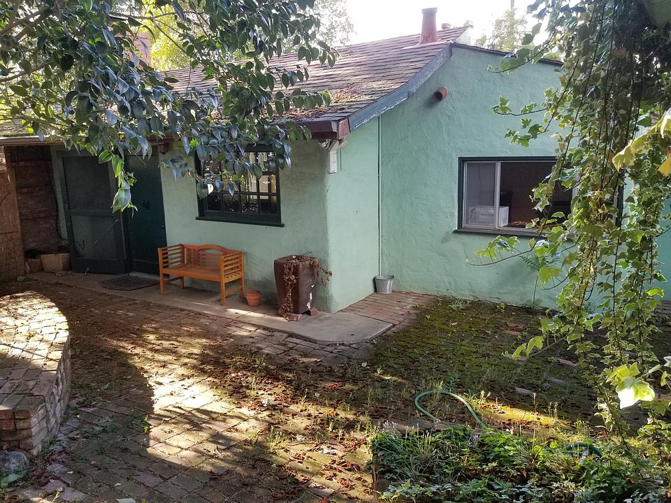 1st image of 755 Vista Grande Ave #1
