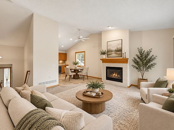 5th image of 6108 NW 49th St