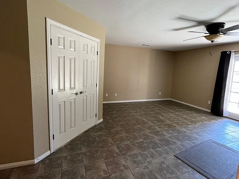 13210 Tamarisk Rd — Photo 15