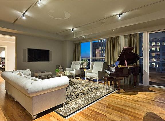 4th image of 98 San Jacinto Blvd Suite 1802
