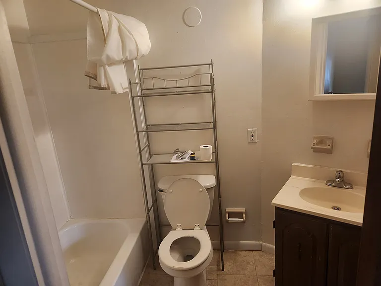 2120 Bellemead Ave #4 — Photo 5