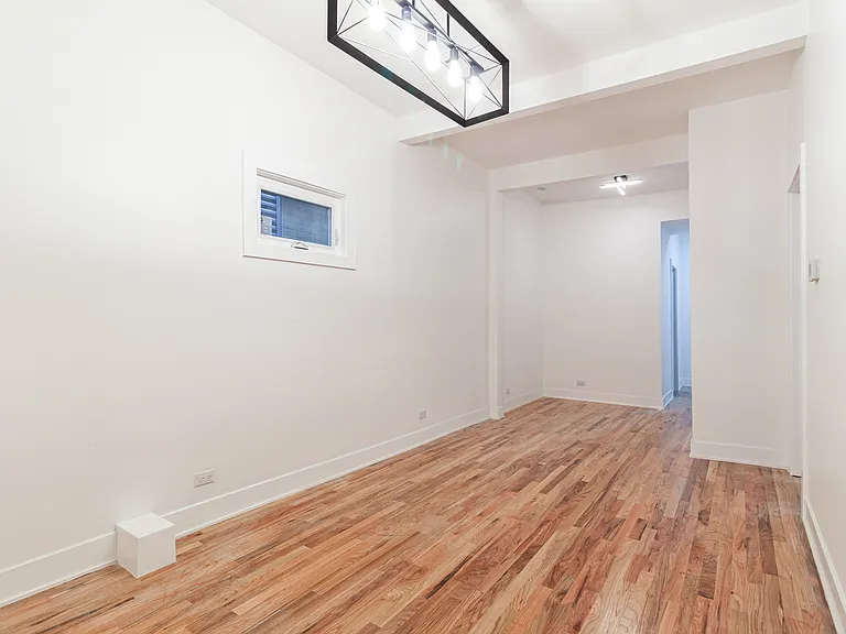 1742 N California Ave #1R — Photo 14