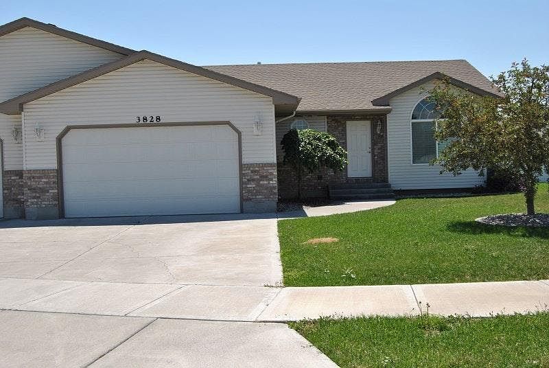 1st image of 3828 E Briar Creek Cir