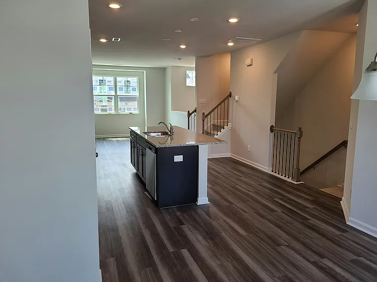 5916 Kayton St — Photo 6