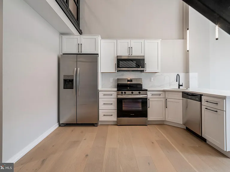 719 Dickinson St #2B — Photo 5
