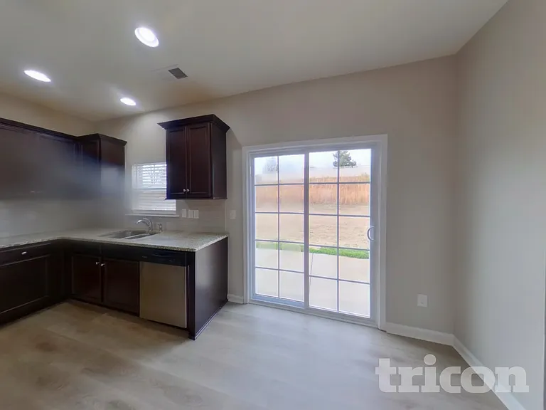 321 New Spring Ln — Photo 5