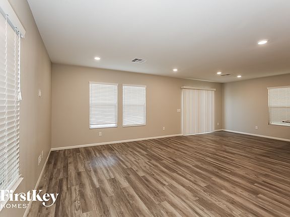 3rd image of 1304 Hopespring Loop Ave