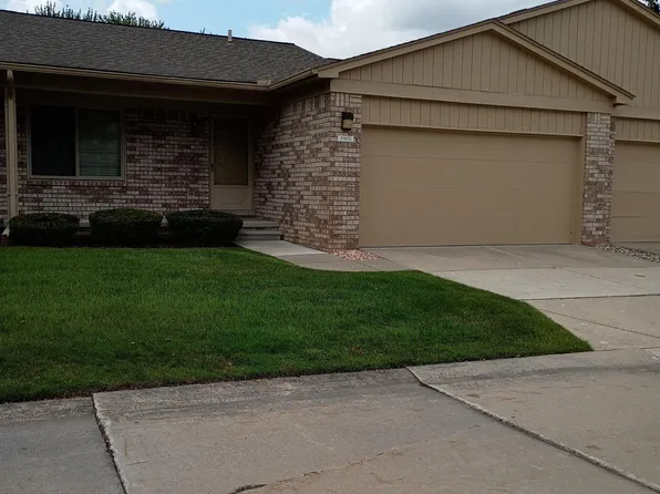 41415 Janet Cir, Clinton Township, MI 48038