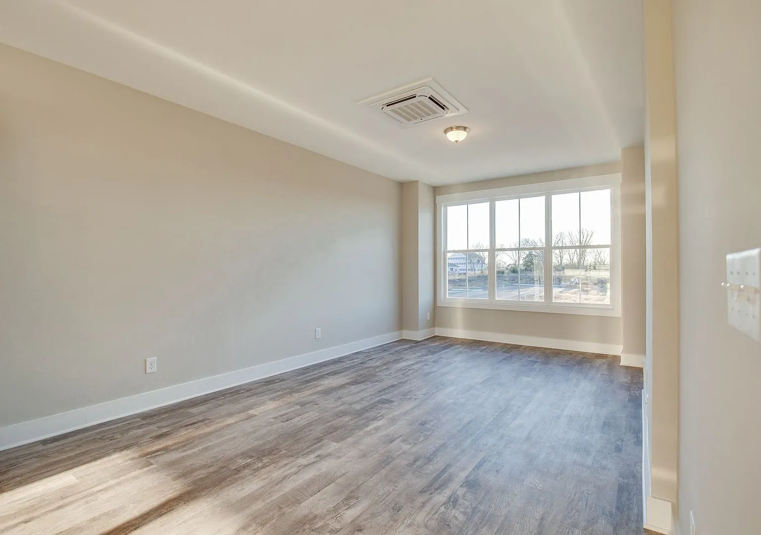 Townhome For Lease -Chapel Hill — Photo 3