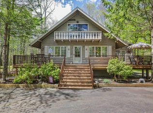 113 Timber Ridge Cir, Greentown, PA 18426