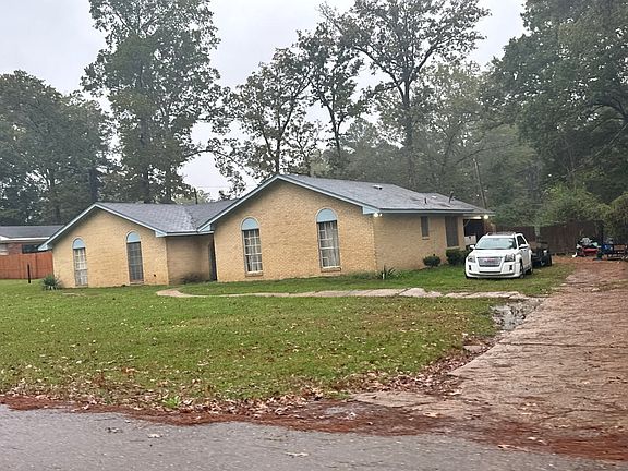 2nd image of 1724 Hamilton Blvd