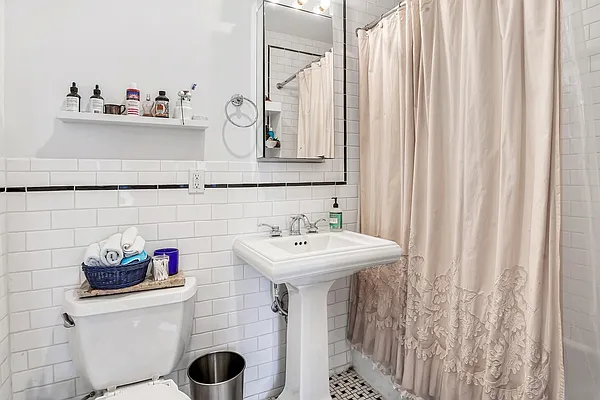 Rented by Corcoran | media 20