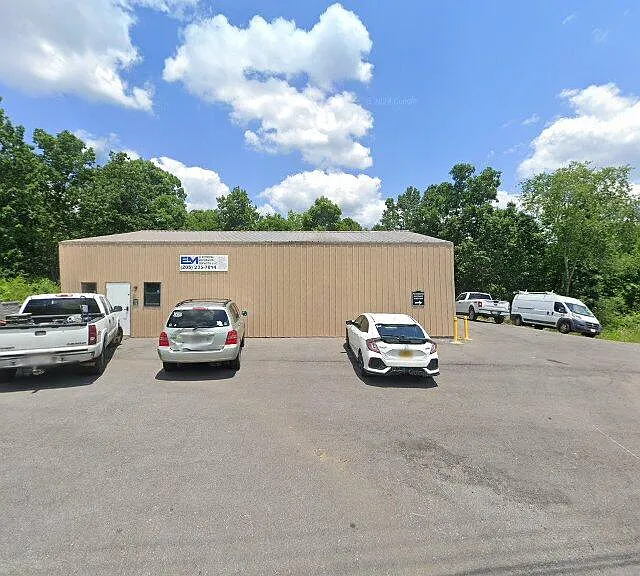 346 Lester Doss Rd — Photo 1