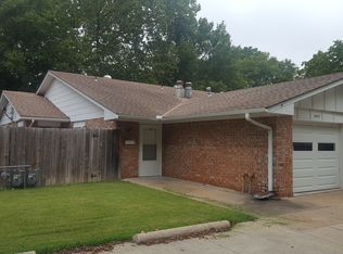 1907 Hillcrest Dr, Bartlesville, OK 74003