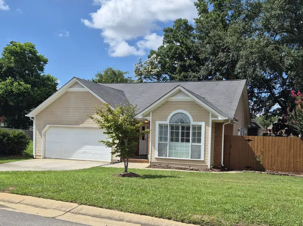 4017 Saddle Run Cir, Pelham, AL 35124