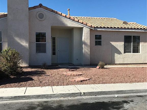 2nd image of 1048 Country Skies Ave