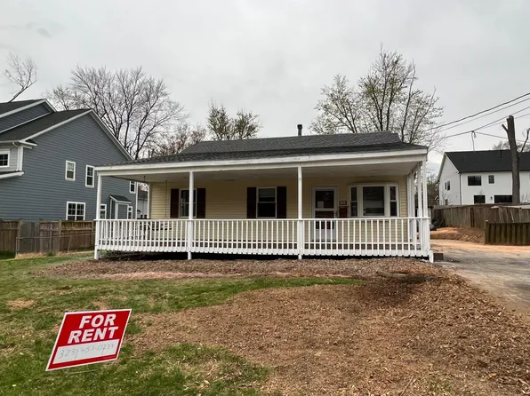 1904 Pimmit Dr, Falls Church, VA 22043