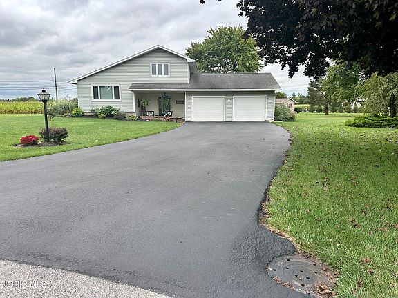2nd image of 310 Crestview Ln