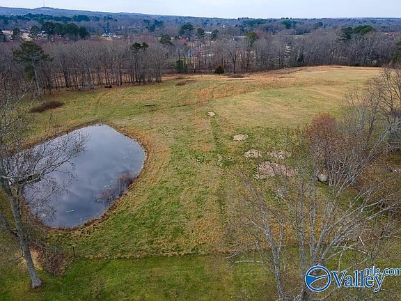 3rd image of 766A Coosa Rd