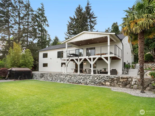 11016 46th Street E, Edgewood, WA 98372