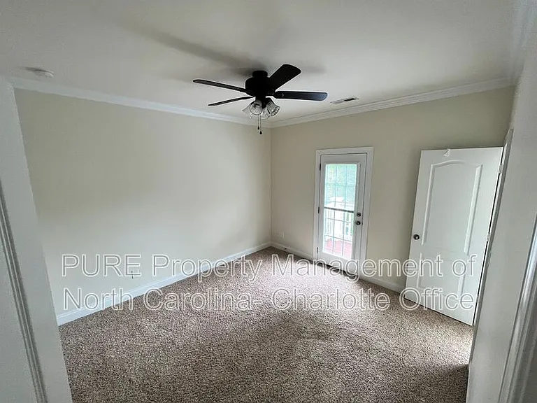 10330 Royal Winchester Dr — Photo 14