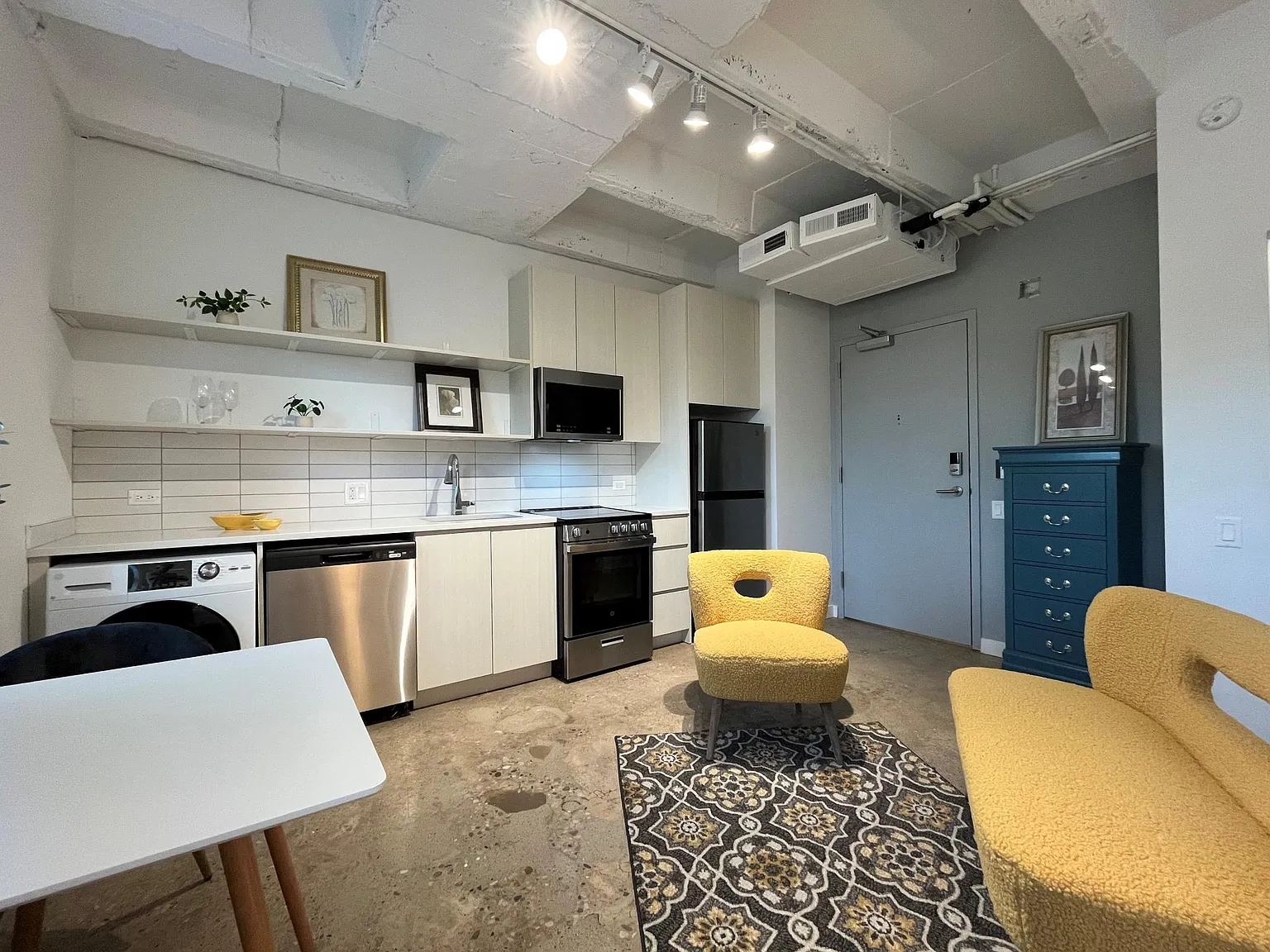 Lawrence Lofts — Photo 3