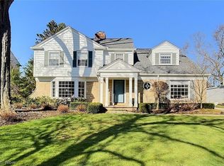 2704 Rocklyn Rd, Shaker Heights, OH 44122